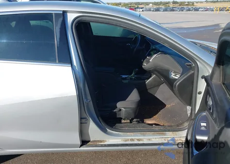 2017 Chevrolet Malibu 1Lt z USA, uszkodzony, nr VIN 1G1ZE5ST1HF208922